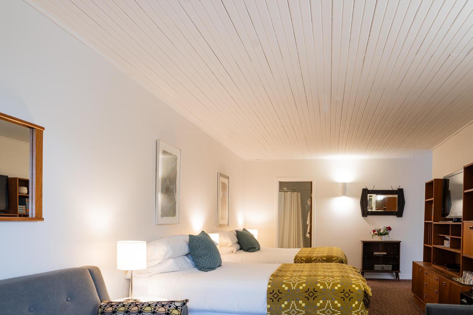 The Kent Motel Ниагара-он-те-Лейк Экстерьер фото