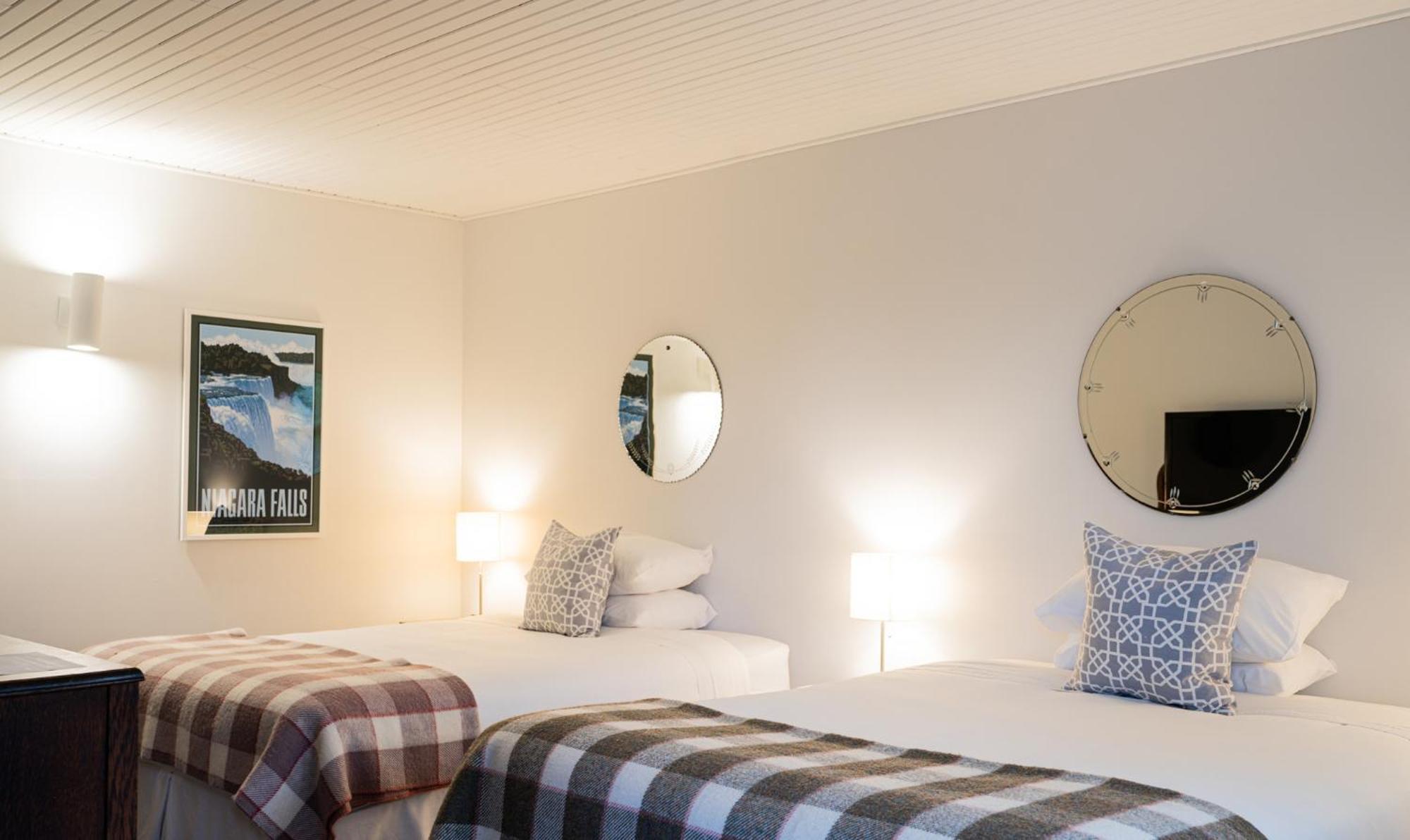 The Kent Motel Ниагара-он-те-Лейк Экстерьер фото