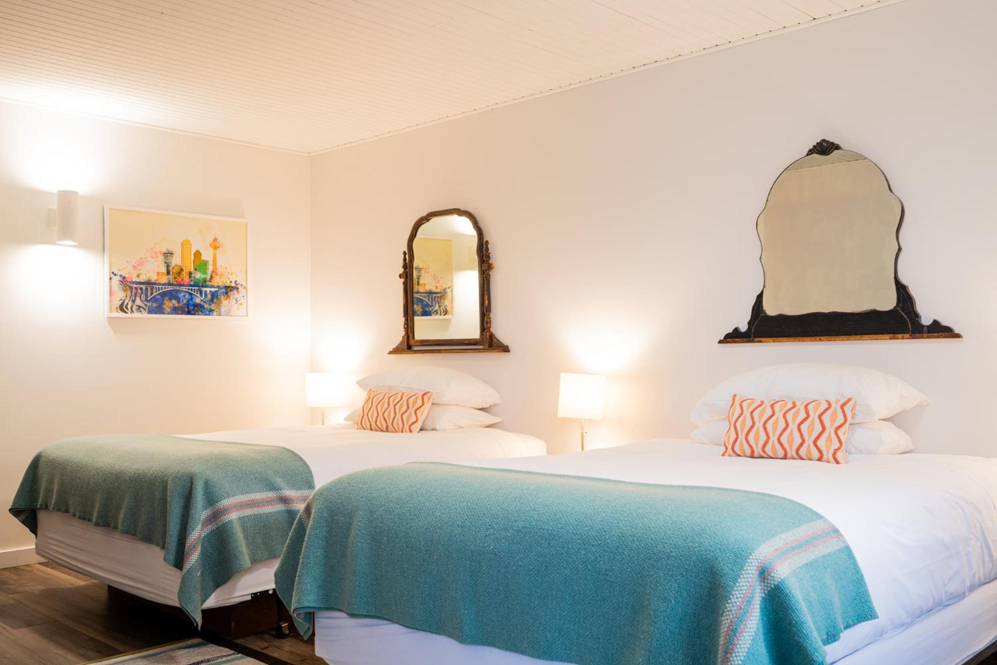 The Kent Motel Ниагара-он-те-Лейк Экстерьер фото