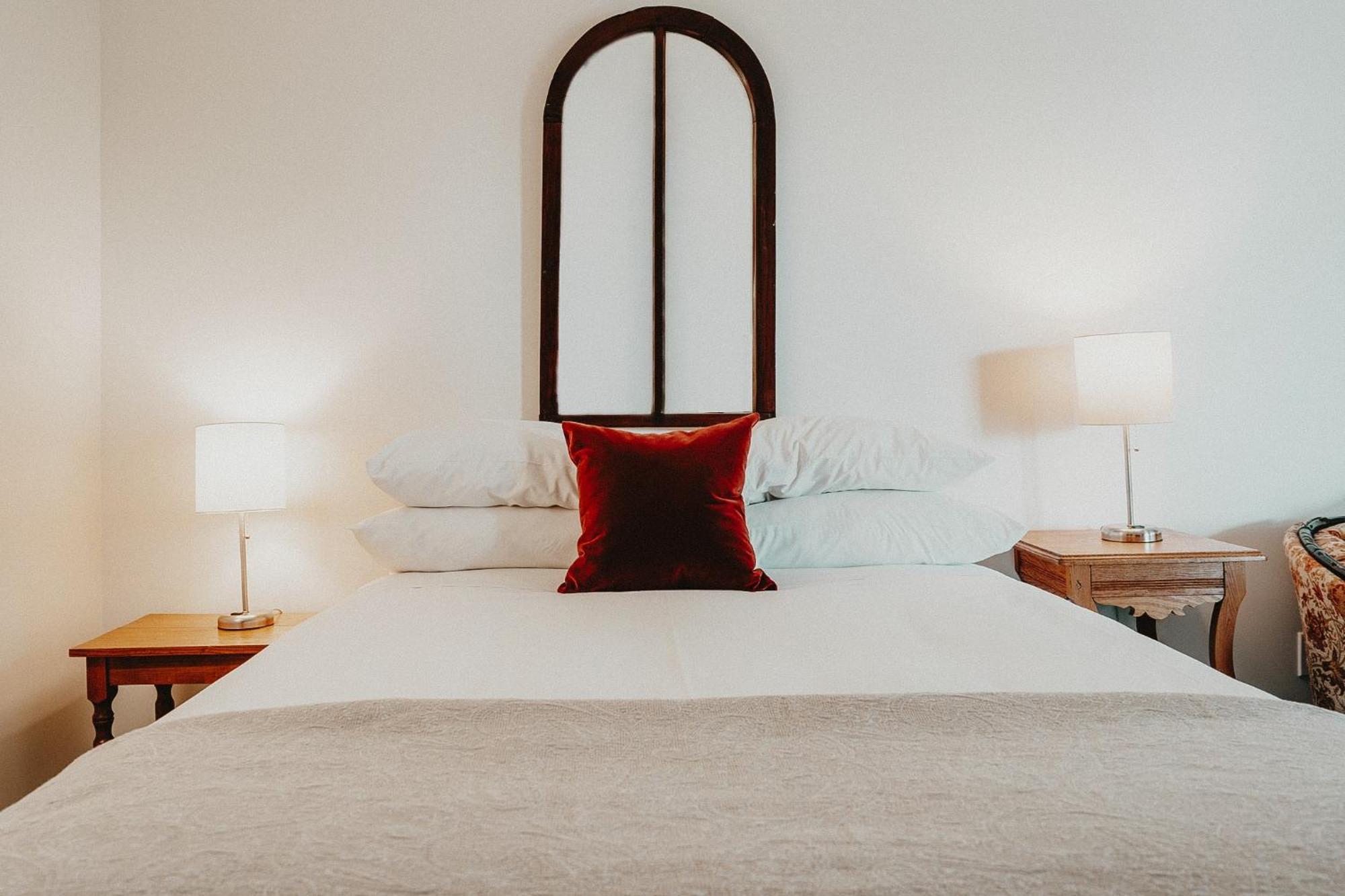 The Kent Motel Ниагара-он-те-Лейк Экстерьер фото