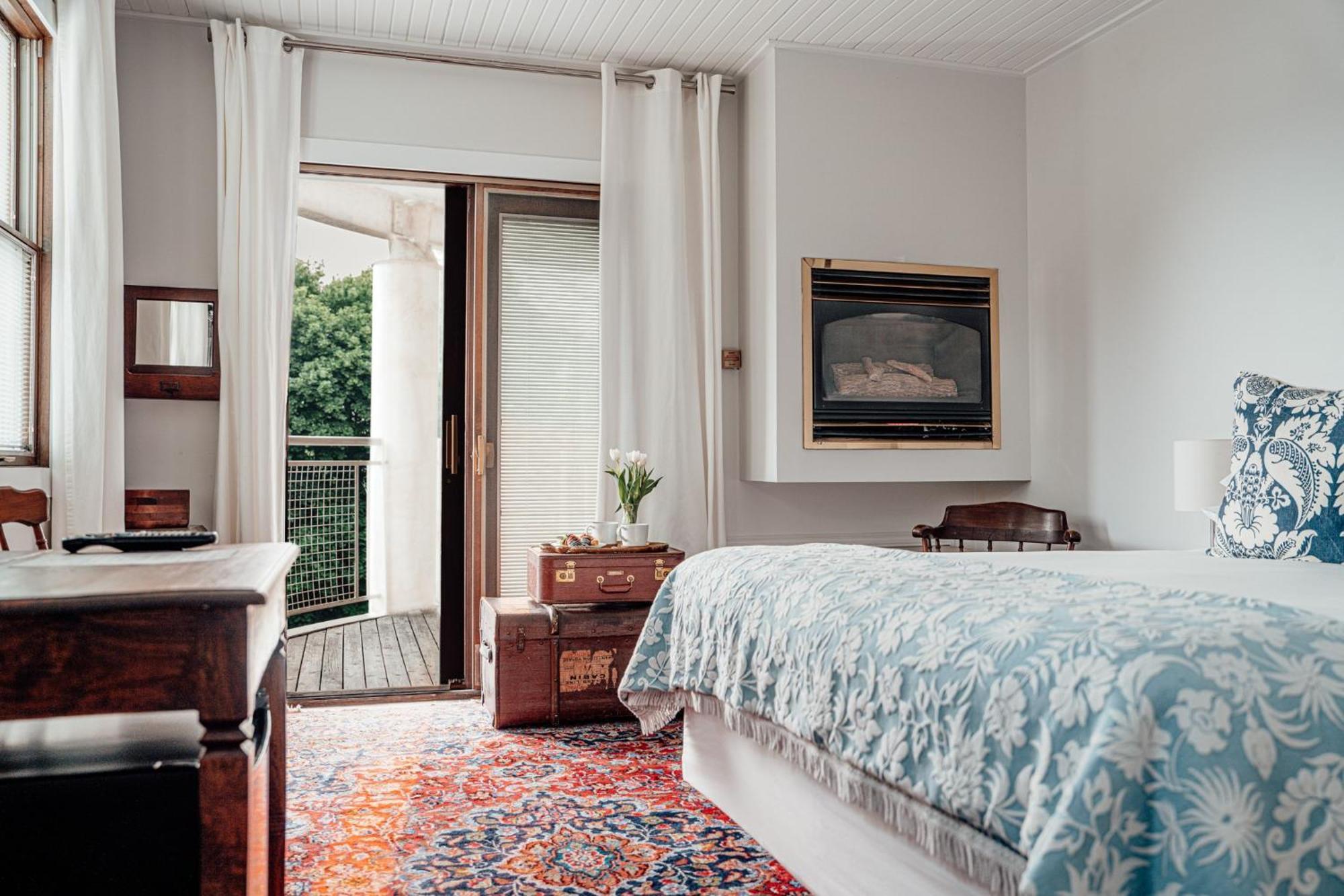 The Kent Motel Ниагара-он-те-Лейк Экстерьер фото