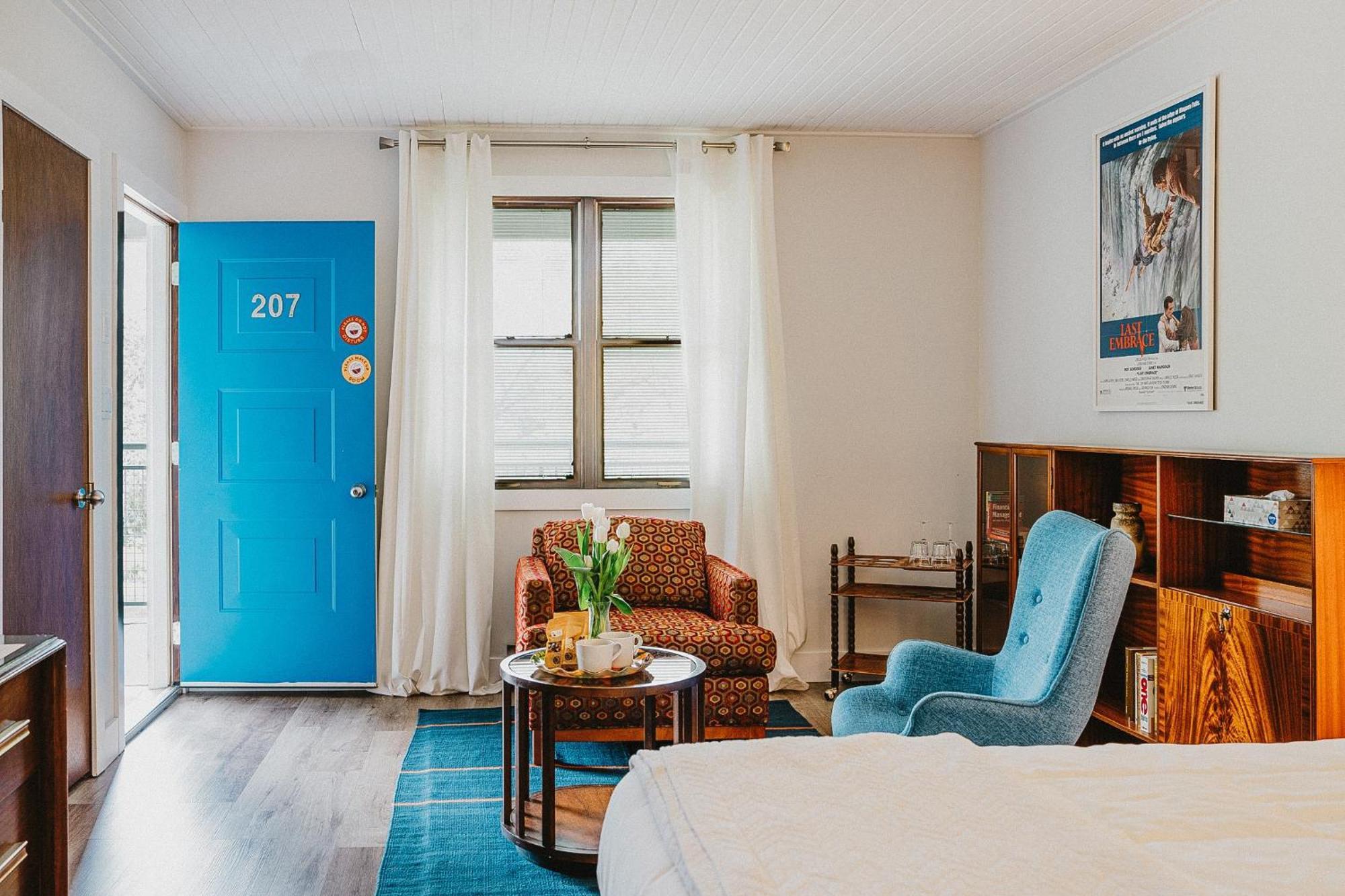 The Kent Motel Ниагара-он-те-Лейк Экстерьер фото