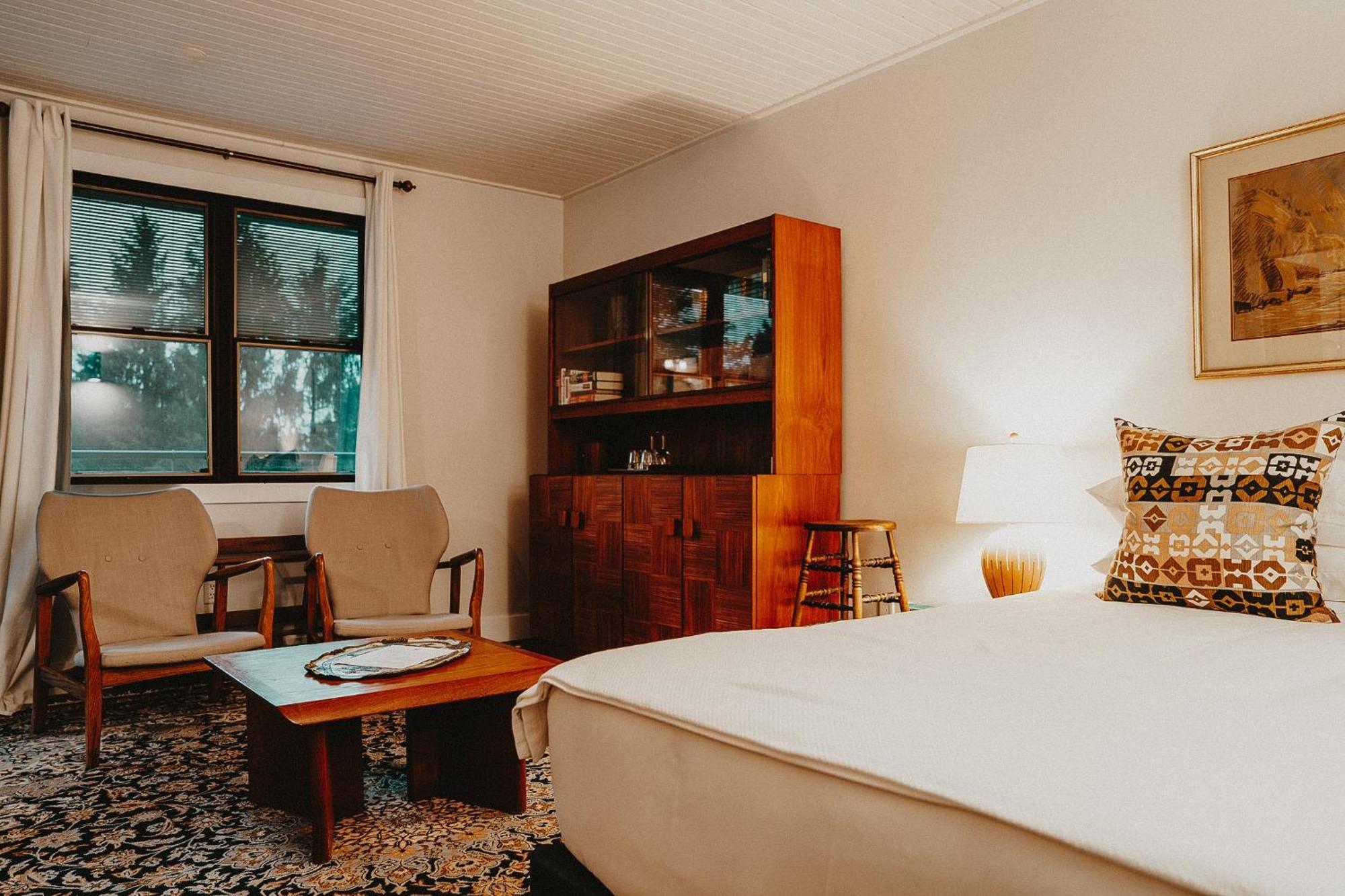 The Kent Motel Ниагара-он-те-Лейк Экстерьер фото
