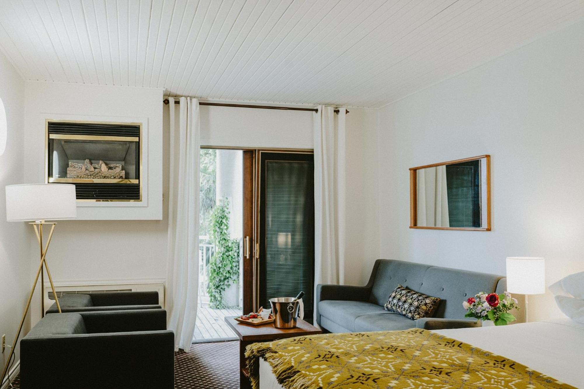 The Kent Motel Ниагара-он-те-Лейк Экстерьер фото