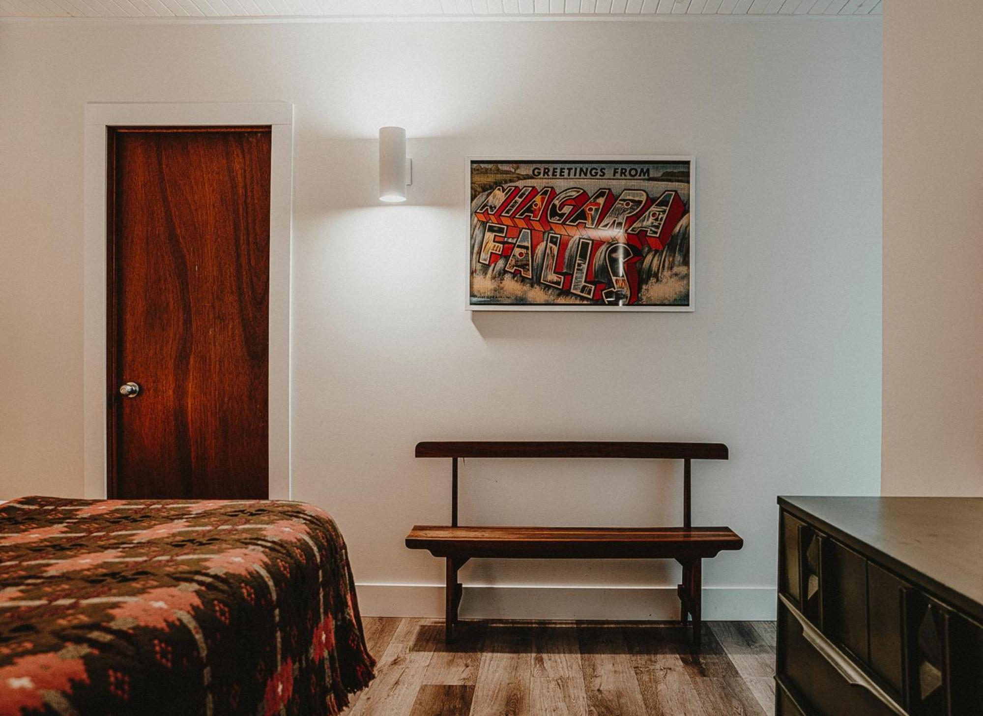 The Kent Motel Ниагара-он-те-Лейк Экстерьер фото
